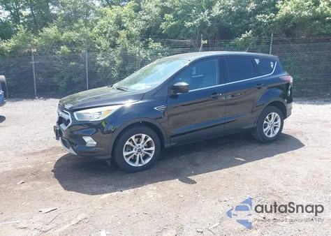 2017 Ford Escape Se z USA, uszkodzony, nr VIN 1FMCU9GD0HUB34442